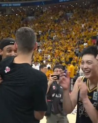 开云-1650万球员仅得5分，还笑着祝贺张皓嘉，京蜜:买你不如买更好外援